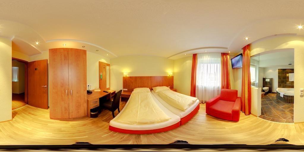 Hotel Leimer Brau Lenzing エクステリア 写真
